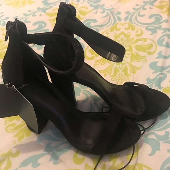 Forever21 Black Heels - Picture 2 of 2